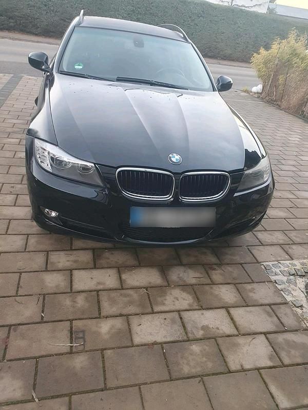 Brugt BMW 318 140 HK (102 kW) 2009 Sort Stationcar