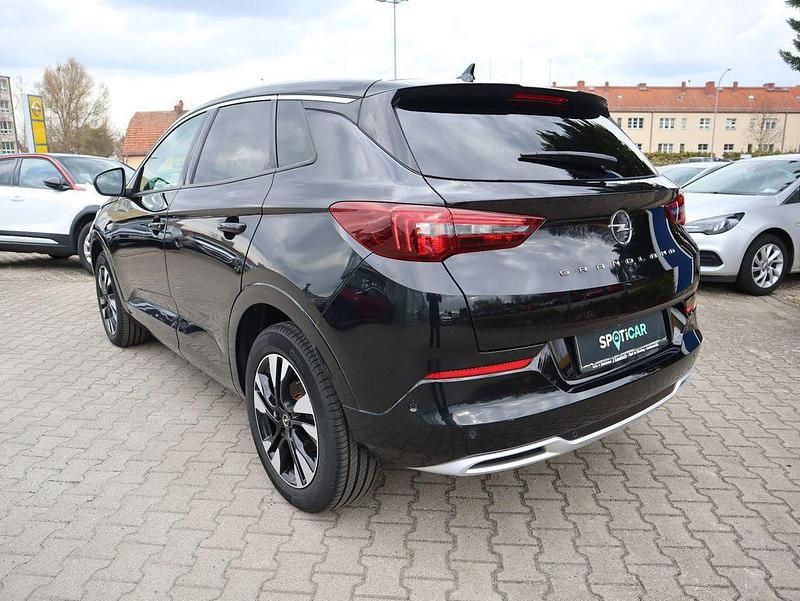 Second-hand Opel Grandland X 131 CP (96 kW) 2023 Negru SUV