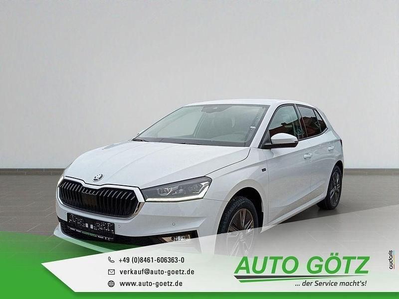 Neu Skoda Fabia Tour 116 PS (85 kW) 2025 Weiß Limousine