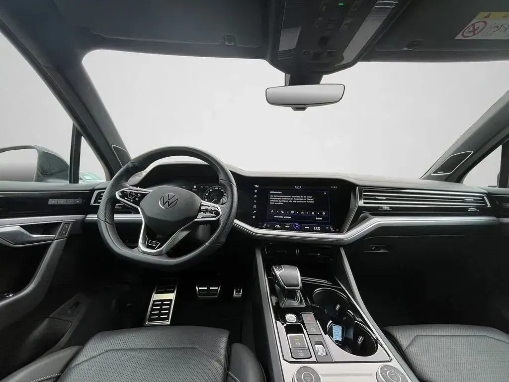 Gebraucht VW Touareg Style 286 PS (210 kW) 2023 Grenadillschwarz metallic (metallic) SUV