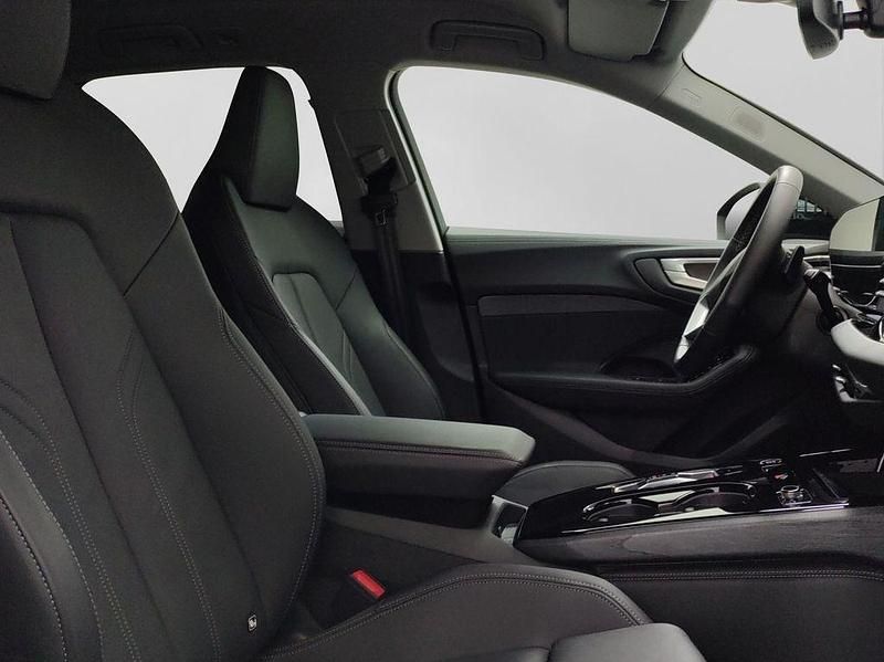 Gebraucht Audi A5 S-Line 204 PS (150 kW) 2025 Schwarz Kombi