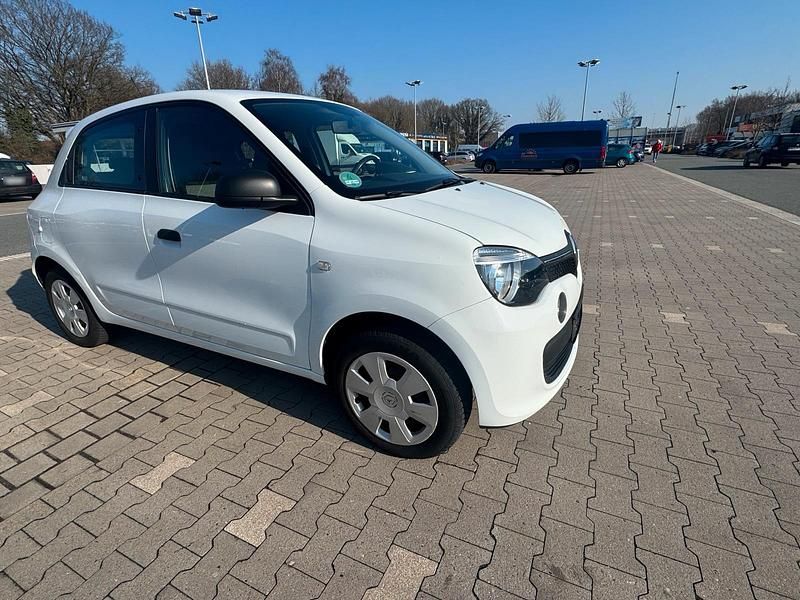 Gebraucht Renault Twingo Life 69 PS (50 kW) 2018 Weiß Kleinwagen