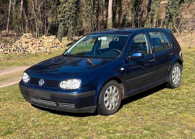 Gebraucht VW Golf IV 75 PS (55 kW) 2002 Blau Limousine