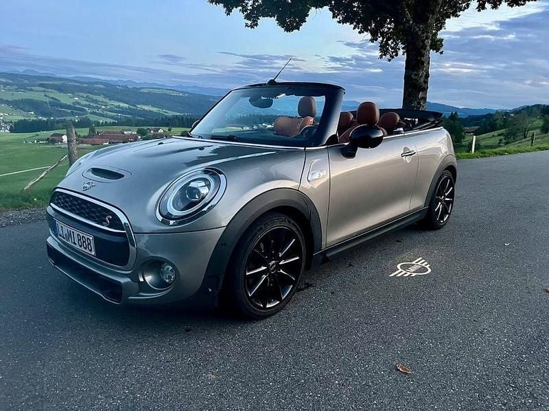 Grau Gebraucht 2018 Mini Cooper S Kleinwagen | 16.500 € (Guter Preis) - Bild 1/4