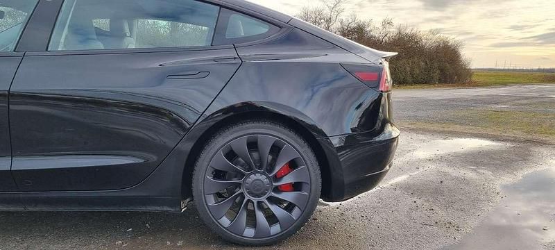 Gebraucht Tesla Model 3 Performance 392 kW (534 PS) 2023 Schwarz Limousine