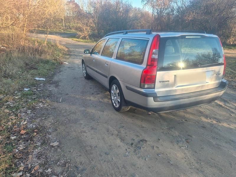 Gebraucht Volvo V70 140 PS (102 kW) 2004 Silber Kombi