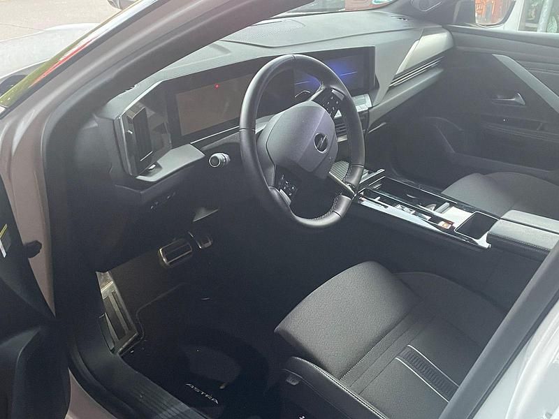 Gebraucht Opel Astra 181 PS (133 kW) 2023 Schwarz Limousine