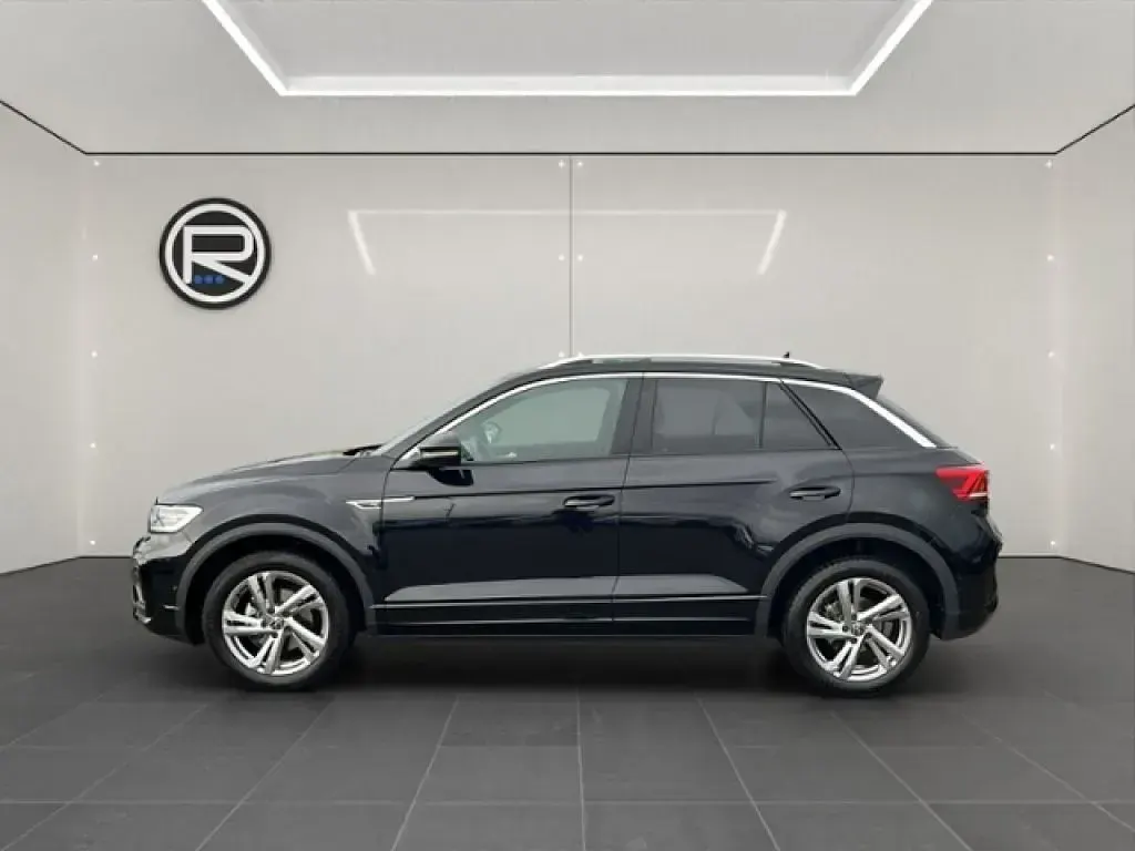 Gebraucht VW T-Roc R-line 150 PS (110 kW) 2025 Deep black perleffekt (metallic) SUV