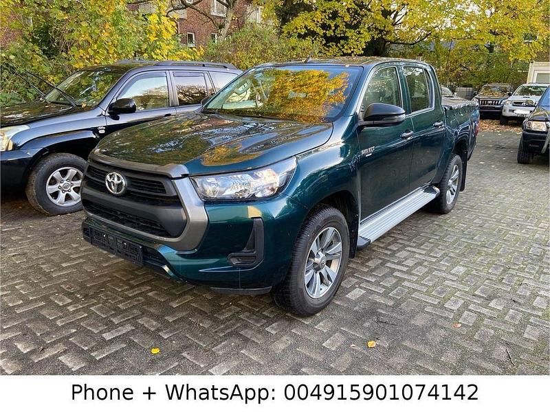 Rot metallic Gebraucht 2007 Toyota HiLux Abholung | 26.200 € - Bild 1/4