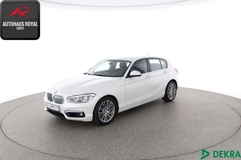 Weiß Gebraucht 2018 BMW 118 Urban Line Kleinwagen | 17.880 € (Guter Preis) - Bild 1/4