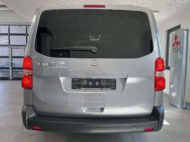 Neu Opel Vivaro-e Combi 179 PS (131 kW) 2026 Grau Van / Kleinbus