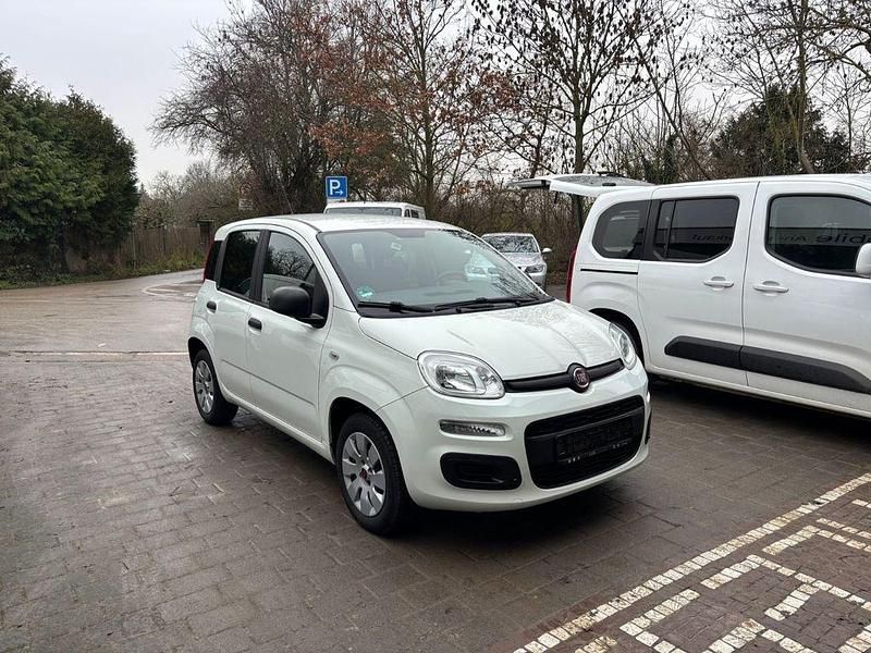 Gebraucht Fiat Panda Pop 69 PS (50 kW) 2019 Weiß Kleinwagen