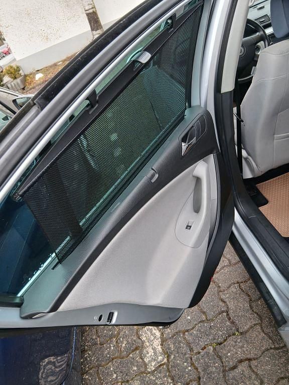 Gebraucht VW Passat Highline 116 PS (85 kW) 2006 Silber Limousine