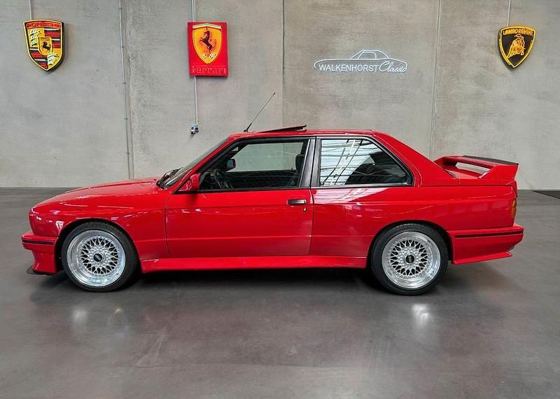 Gebraucht BMW M3 Performance 194 PS (142 kW) 1989 Rot Limousine