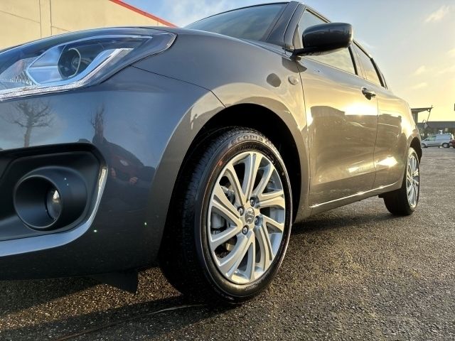 Gebraucht Suzuki Swift Comfort 83 PS (61 kW) 2024 Grau Kleinwagen