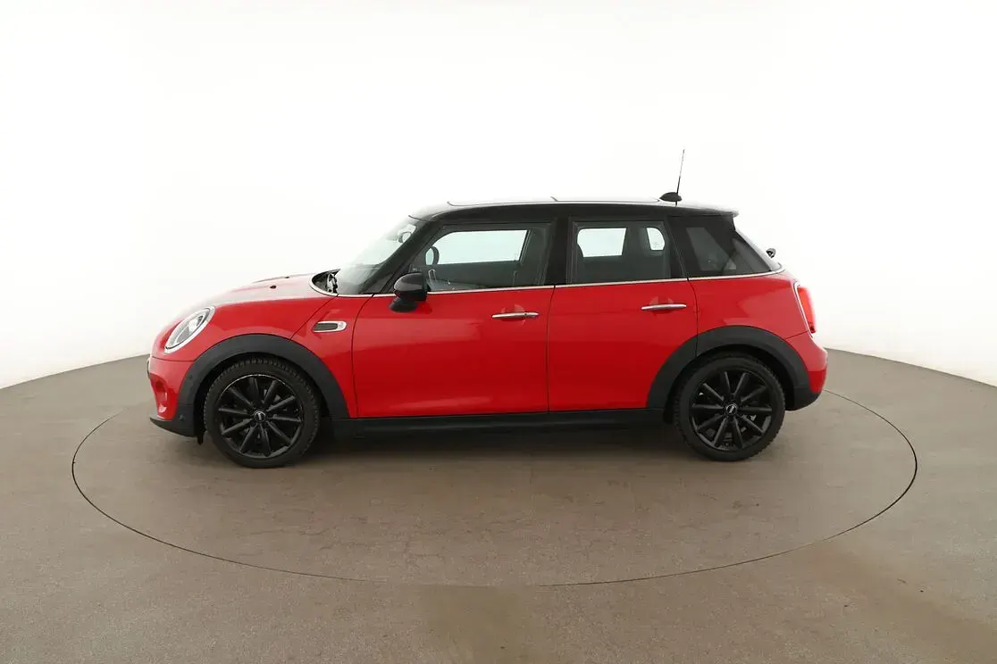 Gebraucht Mini Cooper 136 PS (100 kW) 2018 Rot Kleinwagen
