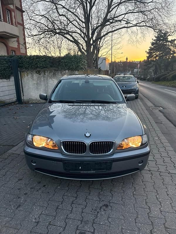Gebraucht BMW 325 192 PS (141 kW) 2004 Grau Kombi