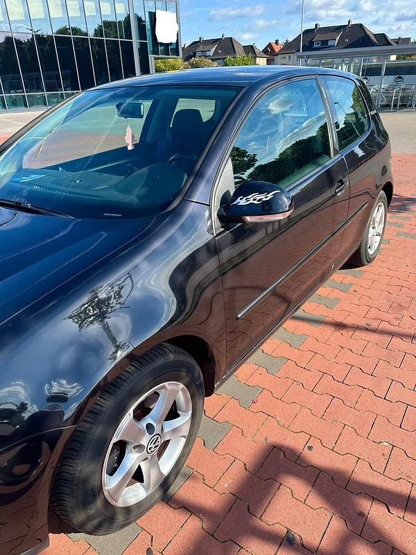 Schwarz Gebraucht 2007 VW Golf V Kleinwagen | 1.450 € (Superpreis) - Bild 1/4