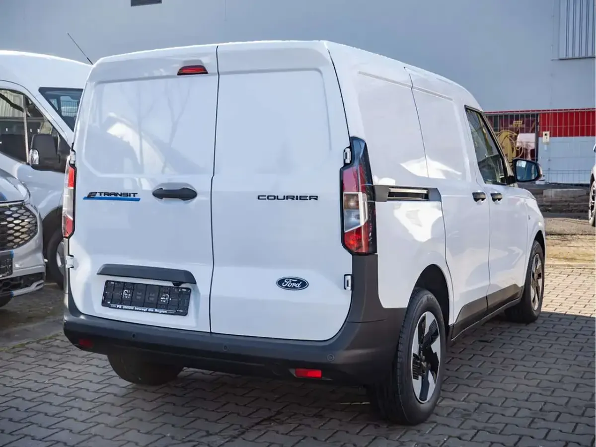 Neu Ford Transit Trend 100 kW (136 PS) 2025 Frozen white Kleinwagen