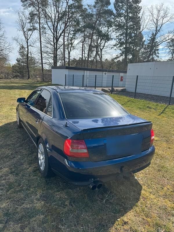 Gebraucht Audi A4 165 PS (121 kW) 2000 Blau Limousine