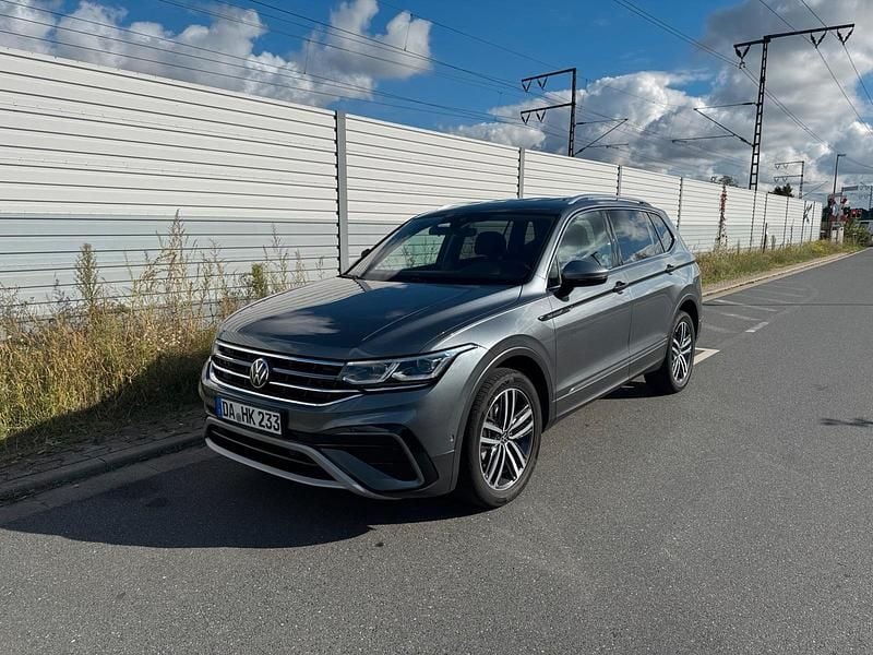 Gebraucht 2023 VW Tiguan Allspace SUV | 34.900 € (Fairer Preis) - Bild 1/4
