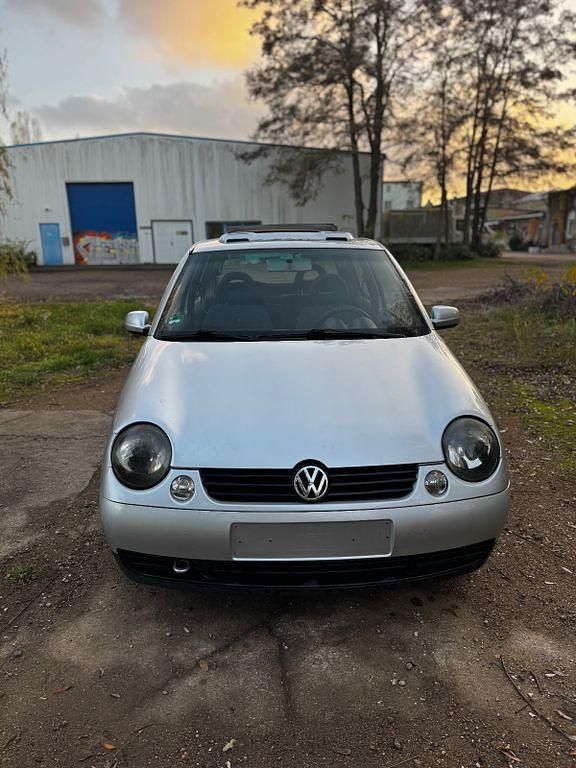 Silber Gebraucht 2002 VW Lupo Basis Kleinwagen | 1.300 € (Fairer Preis) - Bild 1/4