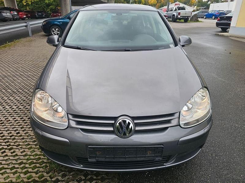 Grau Gebraucht 2008 VW Golf VI Comfortline Limousine | 1.900 € (Superpreis) - Bild 1/4