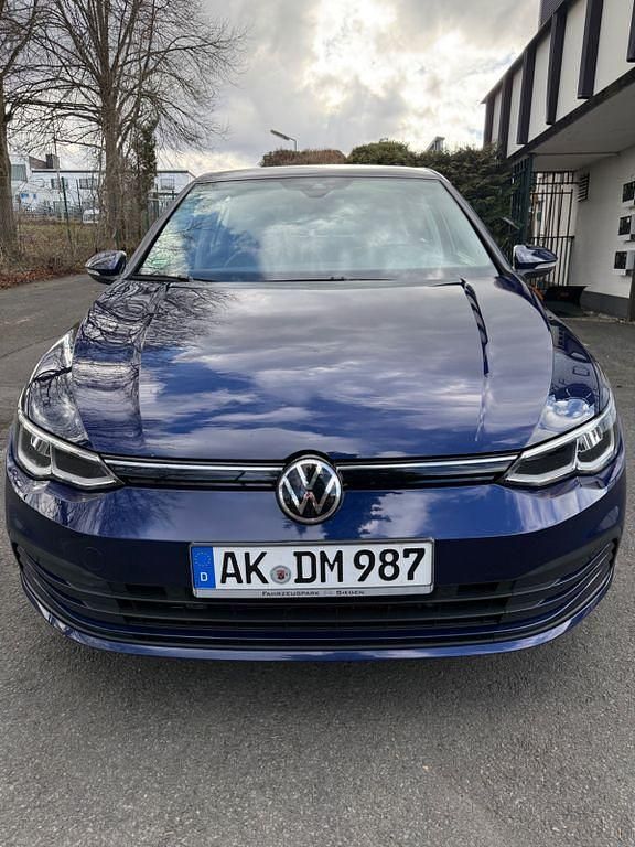 Gebraucht VW Golf VII Style 150 PS (110 kW) 2020 Blau Limousine