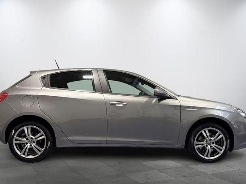 Gebraucht Alfa Romeo Giulietta Super 175 PS (128 kW) 2017 Grau Kleinwagen