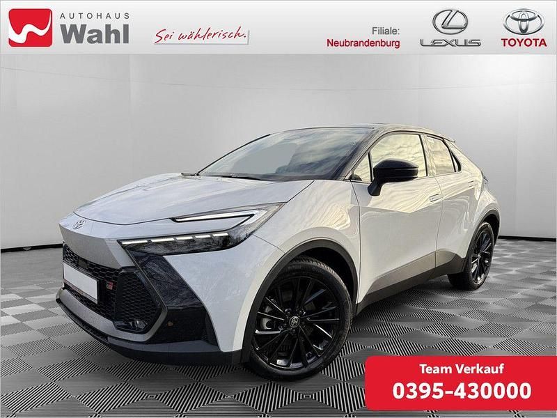Neu Toyota C-HR Sport 152 PS (111 kW) 2025 Grau SUV