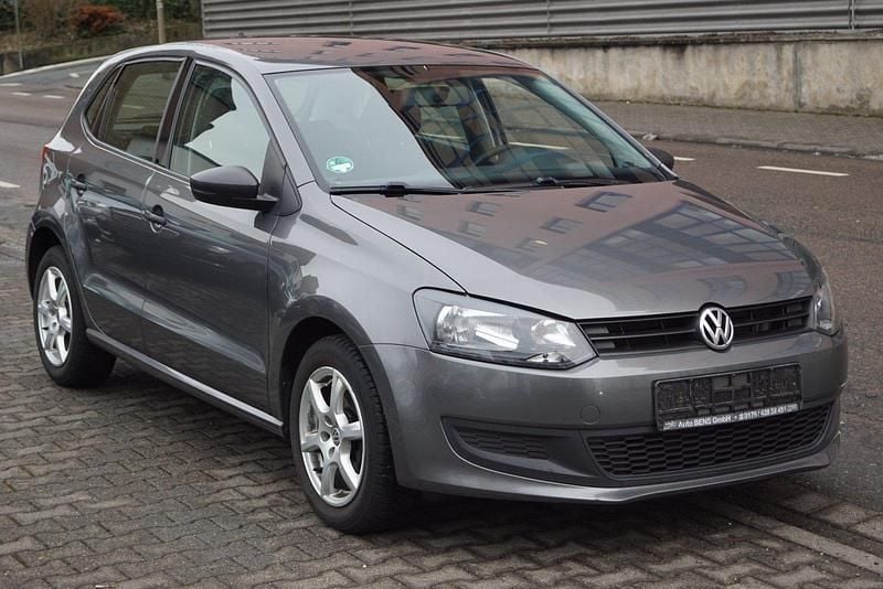 Grau Gebraucht 2012 VW Polo Kleinwagen | 4.900 € (Fairer Preis) - Bild 1/4