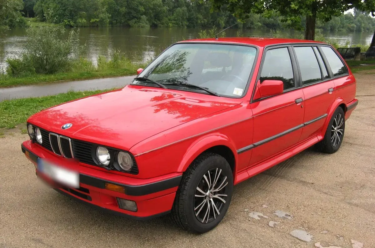 Gebraucht BMW 325 170 PS (125 kW) 1990 Rot Kombi