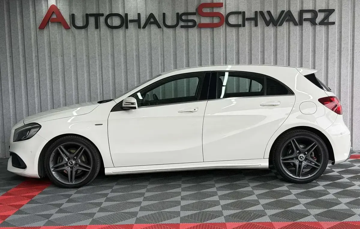 Gebraucht Mercedes A180 AMG Edition 122 PS (89 kW) 2017 Calcitweiss  unilack Kleinwagen