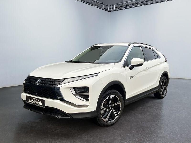 Gebraucht Mitsubishi Eclipse Cross Basis 188 PS (138 kW) 2022 Andenweiss (s) SUV