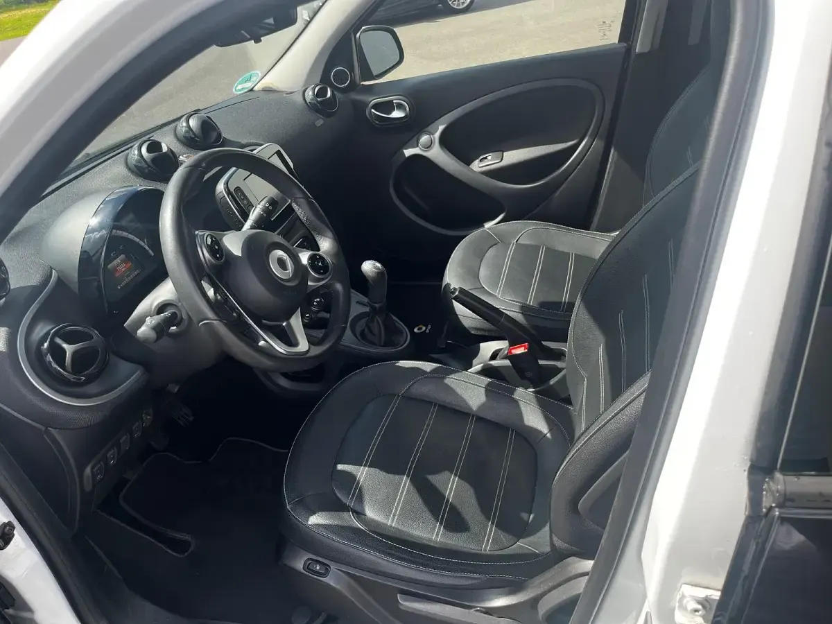 Gebraucht Smart ForFour Prime 71 PS (52 kW) 2016 Schwarz Kleinwagen