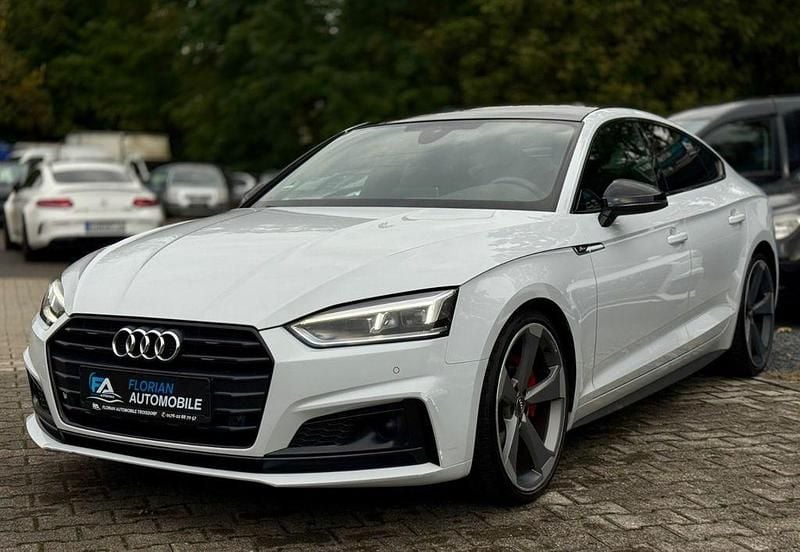 Weiß Gebraucht 2020 Audi A5 Sportback S-Line Limousine | 22.999 € (Guter Preis) - Bild 1/4