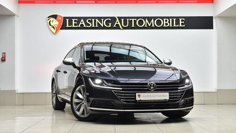 Gebraucht VW Arteon Elegance 150 PS (110 kW) 2019 Grau Kleinwagen