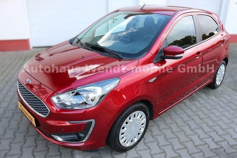 Rot Gebraucht 2019 Ford Ka Plus Cool & Connect Kleinwagen | 9.990 € (Fairer Preis) - Bild 1/4