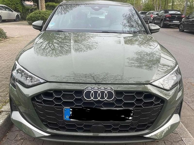 Gebraucht Audi A3 Advanced 150 PS (110 kW) 2024 Grün Kombi
