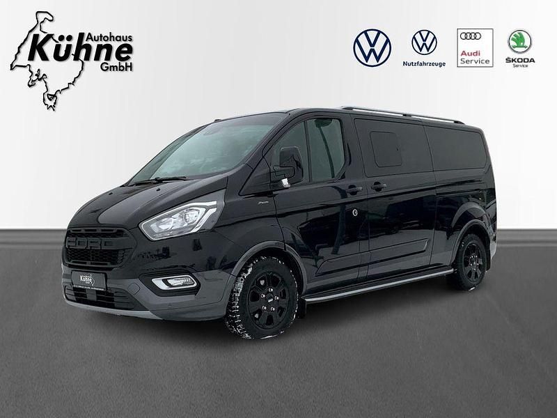 Gebraucht Ford Tourneo 170 PS (125 kW) 2022 Schwarz Van / Kleinbus