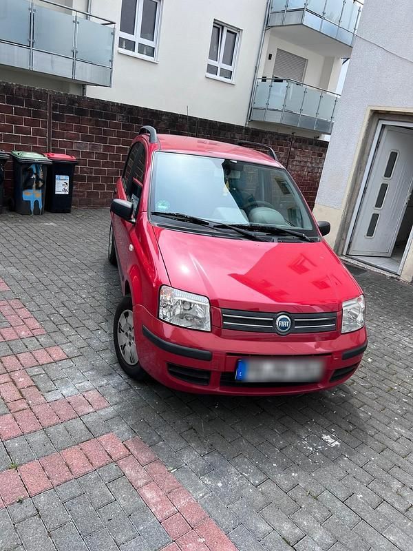 Rot Gebraucht 2006 Fiat Panda Kleinwagen | 900 € - Bild 1/4
