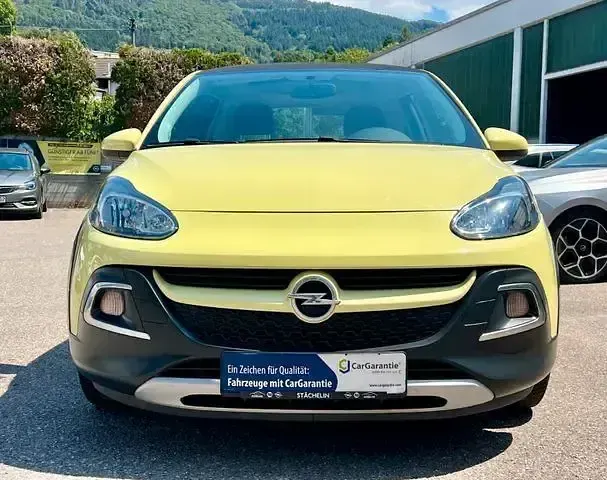 Gebraucht Opel Adam Rocks Rocks 116 PS (85 kW) 2014 Gelb Kleinwagen