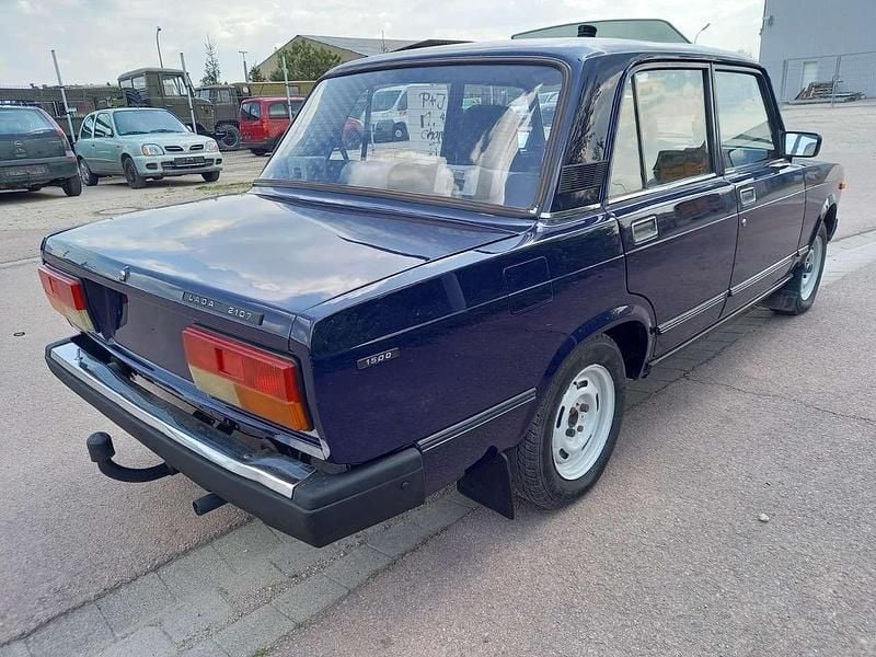 Gebraucht Lada 2107 75 PS (55 kW) 1990 Blau Limousine