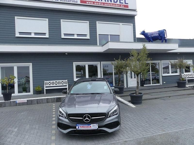 Grau Gebraucht 2018 Mercedes CLA220 Shooting Brake Kombi | 21.500 € (Etwas zu teuer) - Bild 1/3