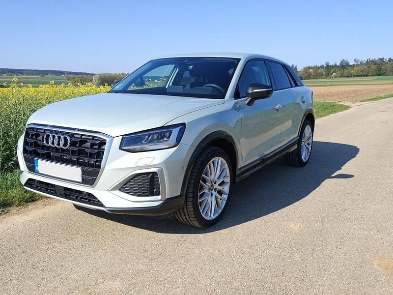 Usata Audi Q2 110 CV (80 kW) 2024 Argento SUV