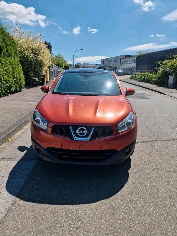 Rot Gebraucht 2007 Nissan Qashqai SUV | 3.800 € (Guter Preis) - Bild 1/4