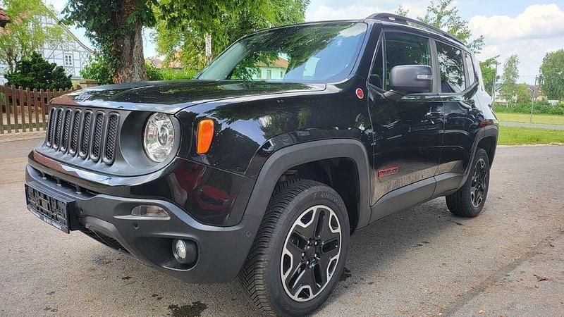 Schwarz Gebraucht 2017 Jeep Renegade Trailhawk SUV | 19.800 € (Fairer Preis) - Bild 1/4
