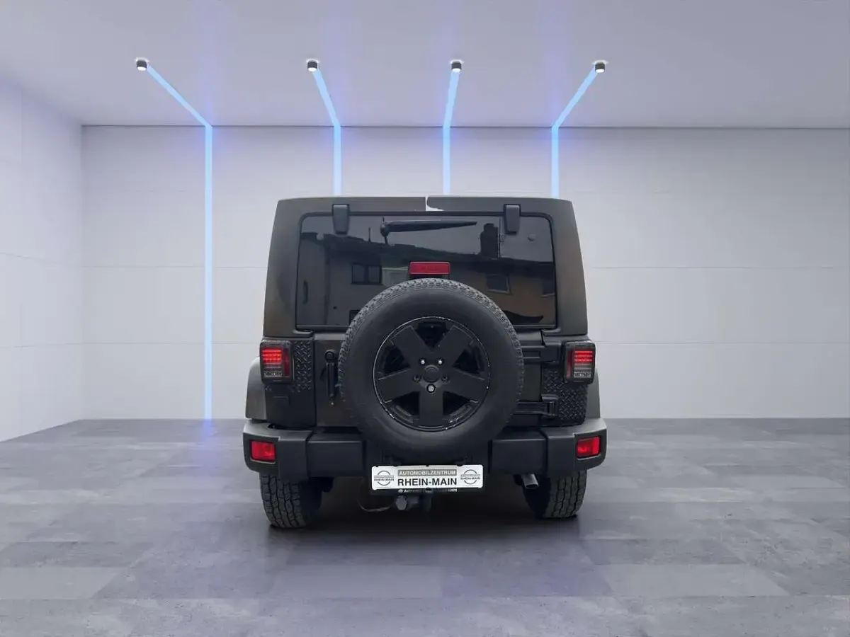 Gebraucht Jeep Wrangler Sahara 200 PS (147 kW) 2012 Schwarz SUV