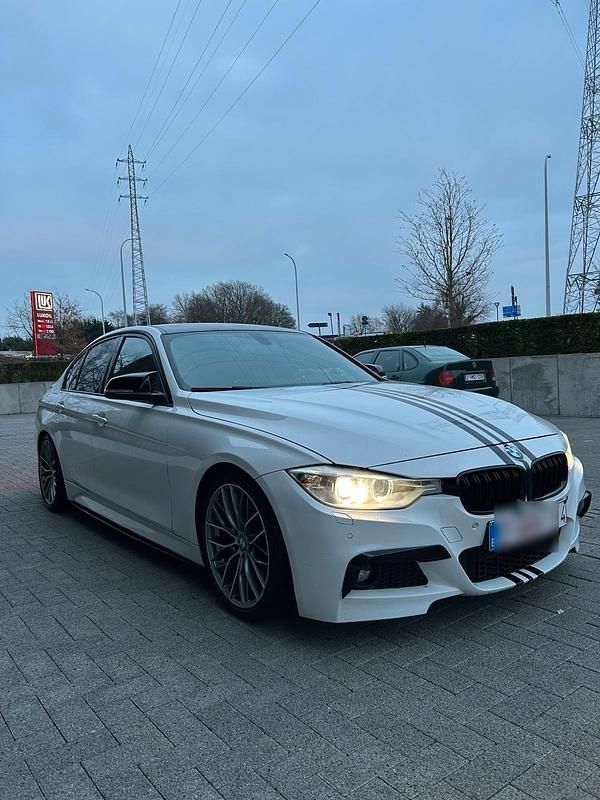 Gebraucht BMW 335 Performance 306 PS (225 kW) 2012 Weiß Limousine