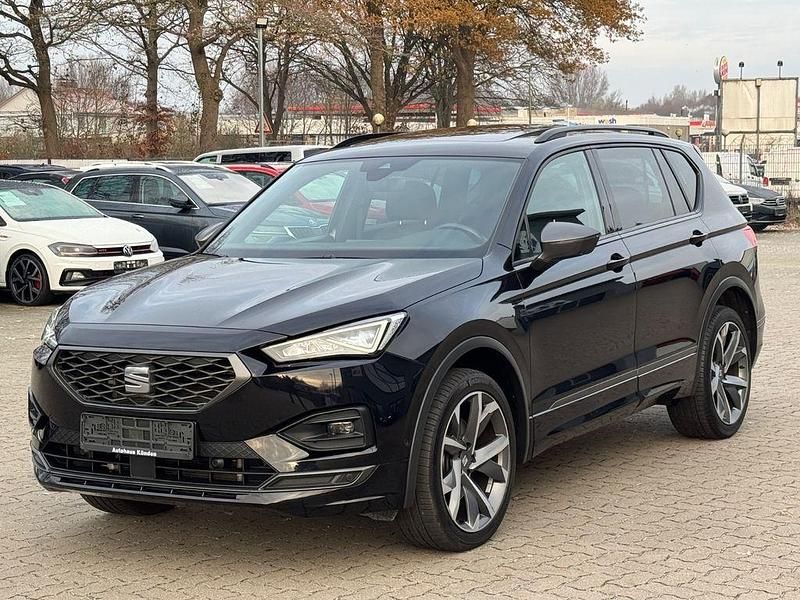 Deep black Gebraucht 2022 Seat Tarraco 4Drive SUV | 31.980 € (Fairer Preis) - Bild 1/4